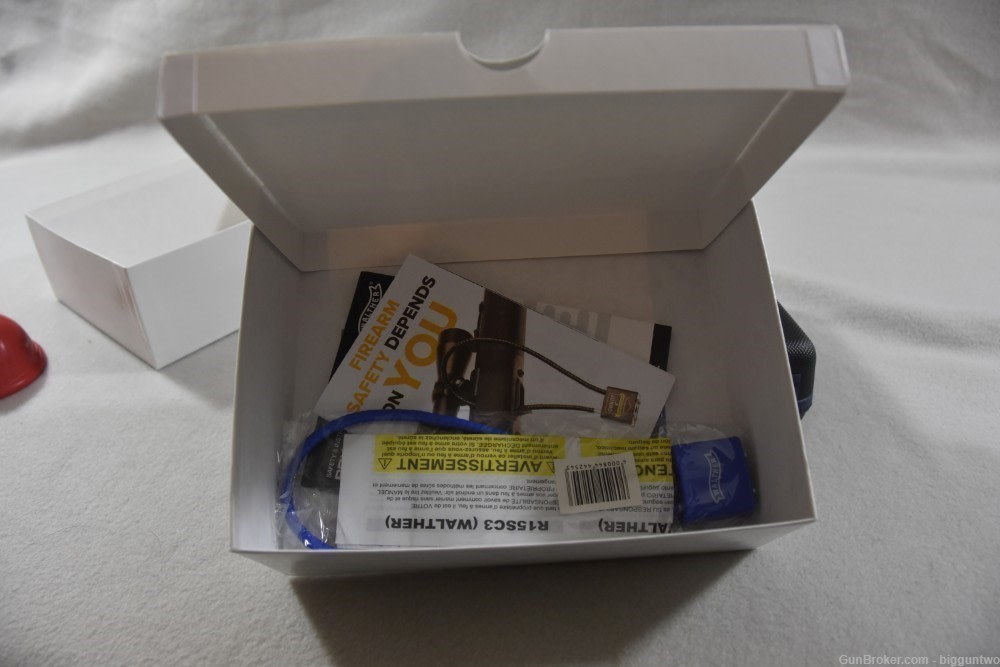 WALTHER PPK 380 3.3'' 6-RD PISTOL Brand New in Box with paper, manual, etc.-img-4