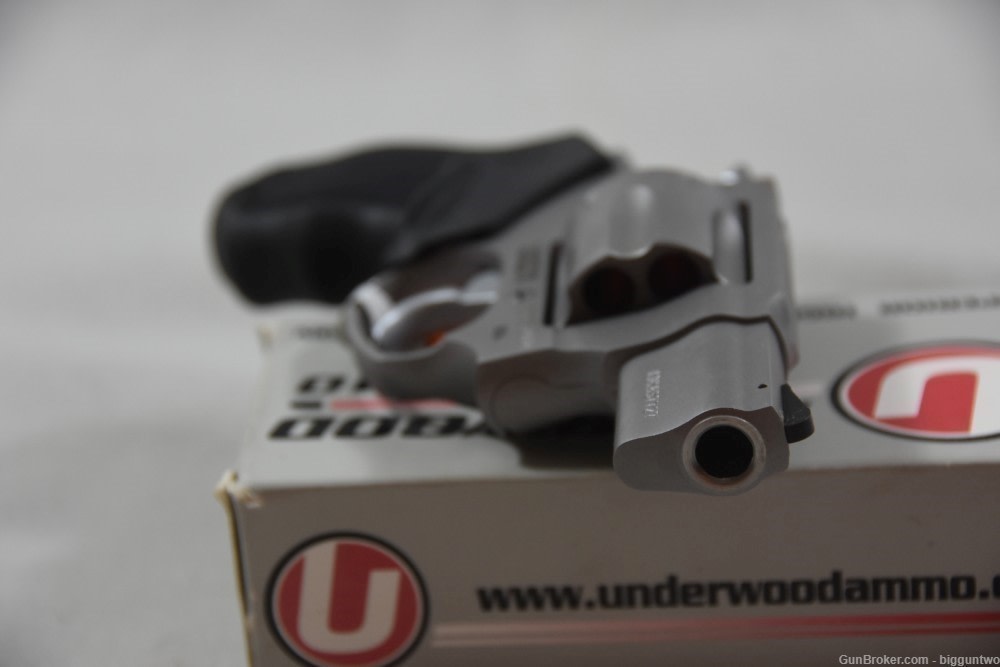 TAURUS 856 38 SPL 2" 6-RD REVOLVER Brand New in Box with paper, etc.  -img-4