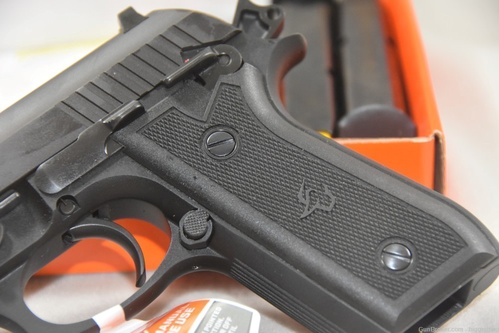 TAURUS PT92 9MM 5'' 17-RD PISTOL Brand New in Box with paper, etc.         -img-7