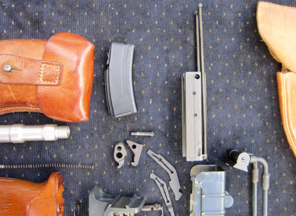 Vz61 Skorpion parts kit w/threaded barrel w/SHOULDER, all the mags,&holster-img-25