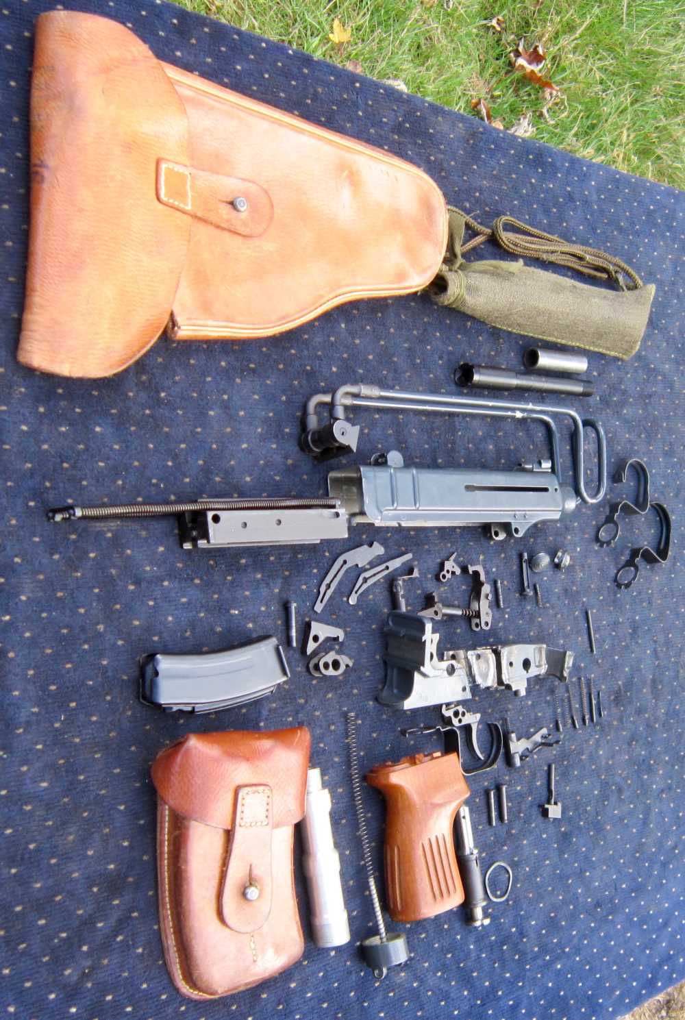 Vz61 Skorpion parts kit w/threaded barrel w/SHOULDER, all the mags,&holster-img-19
