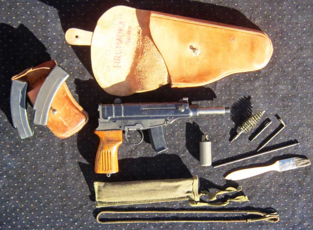 Vz61 Skorpion parts kit w/threaded barrel w/SHOULDER, all the mags,&holster-img-29