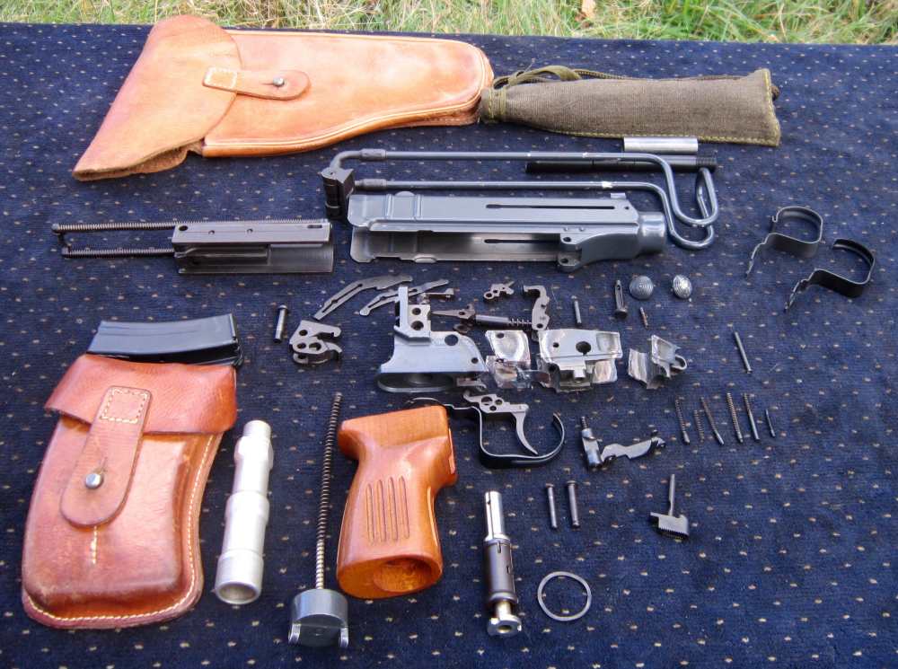 Vz61 Skorpion parts kit w/threaded barrel w/SHOULDER, all the mags,&holster-img-16