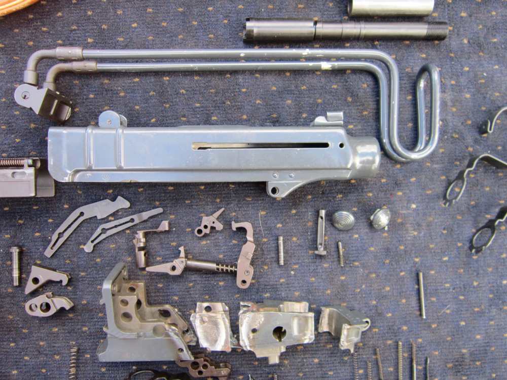 Vz61 Skorpion parts kit w/threaded barrel w/SHOULDER, all the mags,&holster-img-24