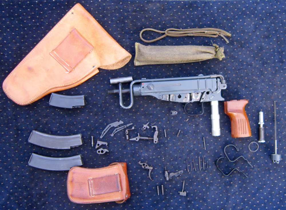 Vz61 Skorpion parts kit w/threaded barrel w/SHOULDER, all the mags,&holster-img-27