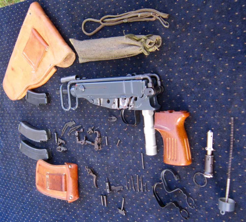Vz61 Skorpion parts kit w/threaded barrel w/SHOULDER, all the mags,&holster-img-31