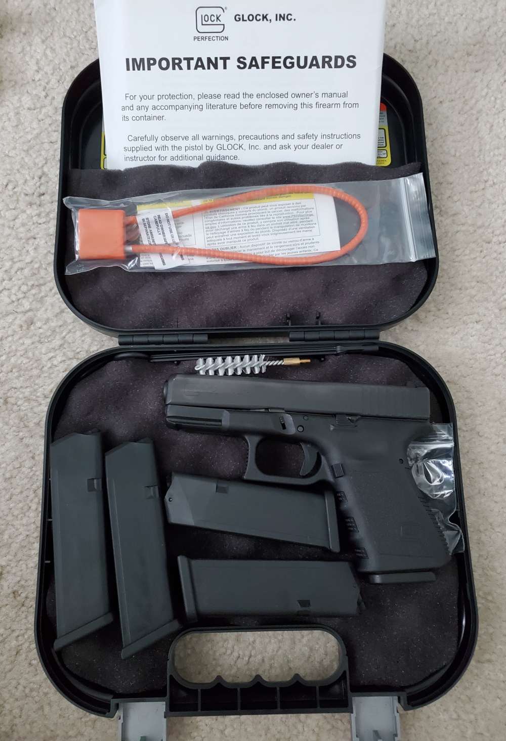 Glock 38 Gently Used in the Box with Extras: 5 mags (3x8/2x10) + 2 holsters-img-4