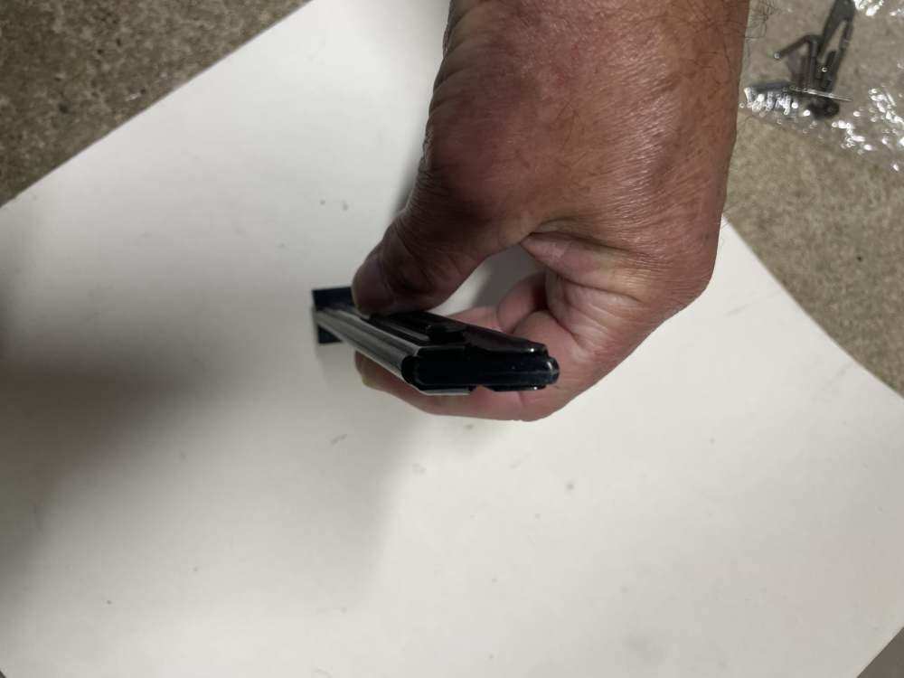 Factory Ruger MKII. Mark 2 mag  Very Lightly used. LO$-img-4