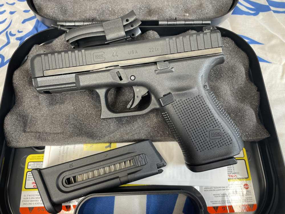 Glock 44 .22 Pistol-img-0