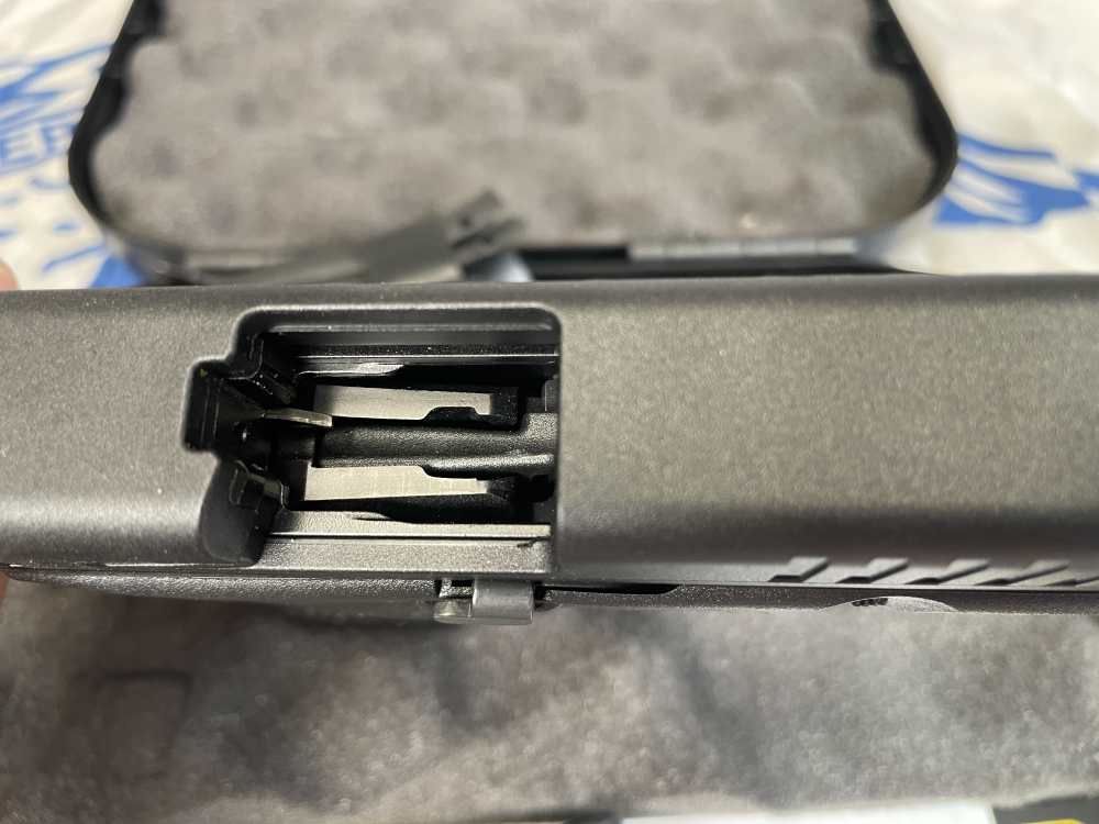 Glock 44 .22 Pistol-img-1