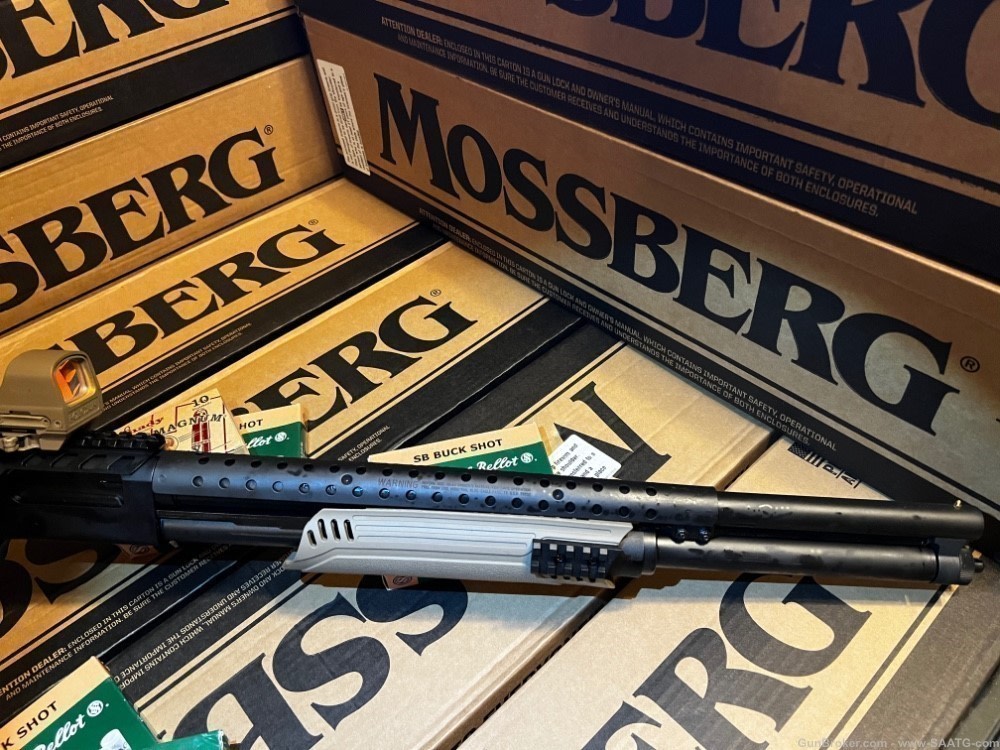 *LAST ONE Mossberg Tactical Defense Riot Assault 12 gauge Shotgun FDE-img-9
