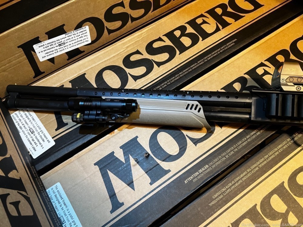 *LAST ONE Mossberg Tactical Defense Riot Assault 12 gauge Shotgun FDE-img-1