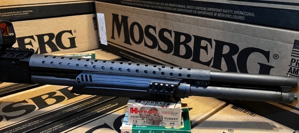 *LAST ONE Mossberg Tactical Defense Riot Assault 12 gauge Shotgun BLACK-img-5