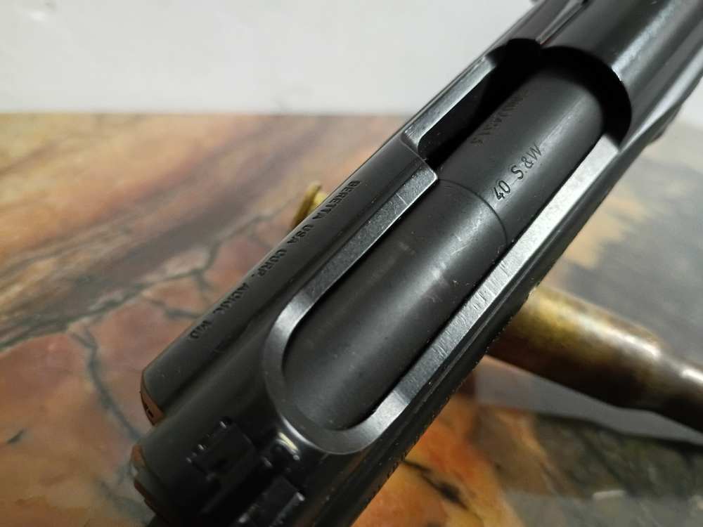 BERETTA model 9000S .40 cal SEMI AUTOMATIC compact hammer gun VERY NICE-img-3