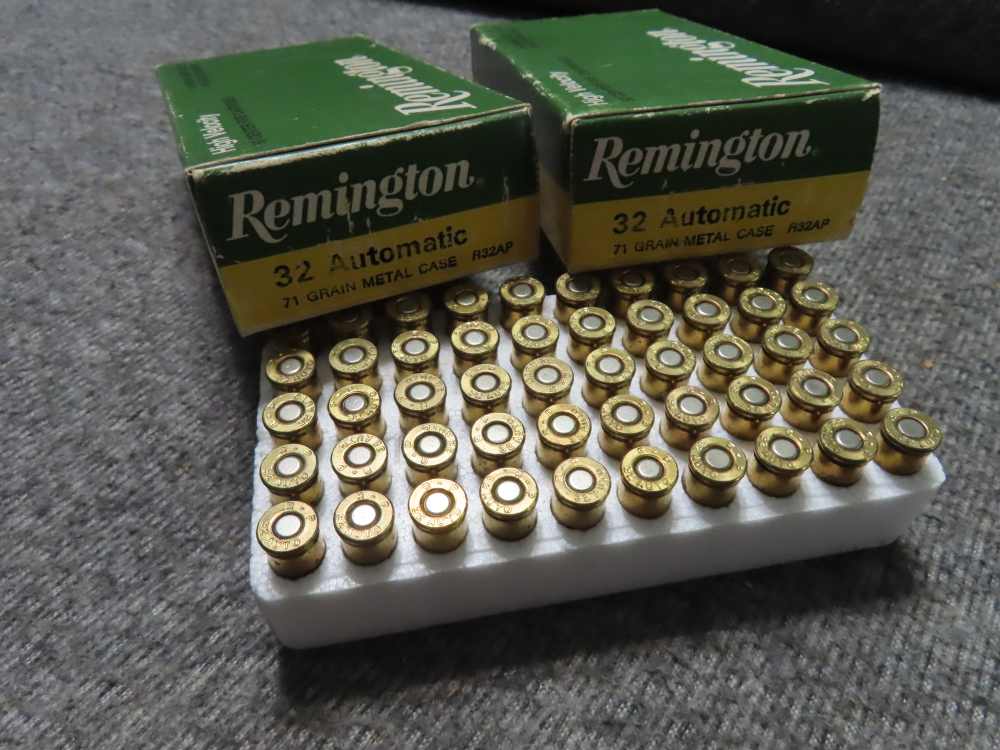 3 BOXES 150 ROUNDS REMINGTON & BLAZER MADE .32 AUTO CALIBER AMMUNITION-img-1