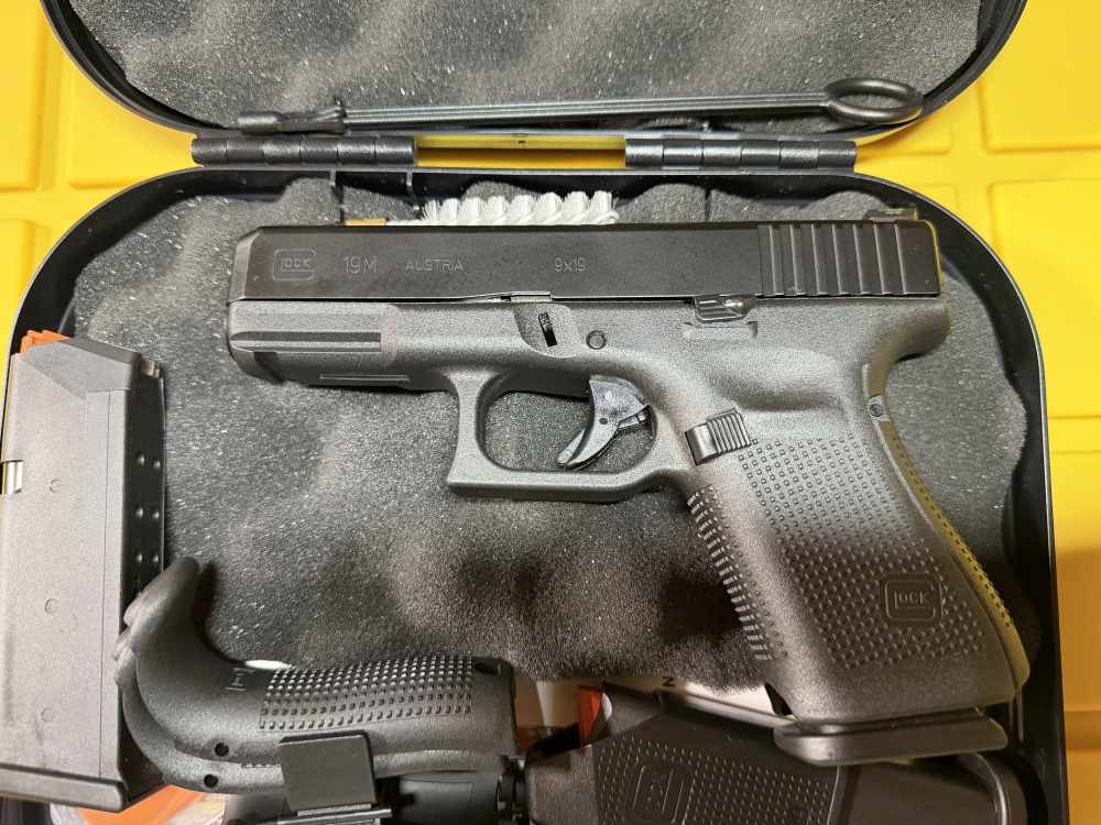 Factory FBI GLOCK 19M with NDLC Internals [EXTREMELY RARE!]-img-1