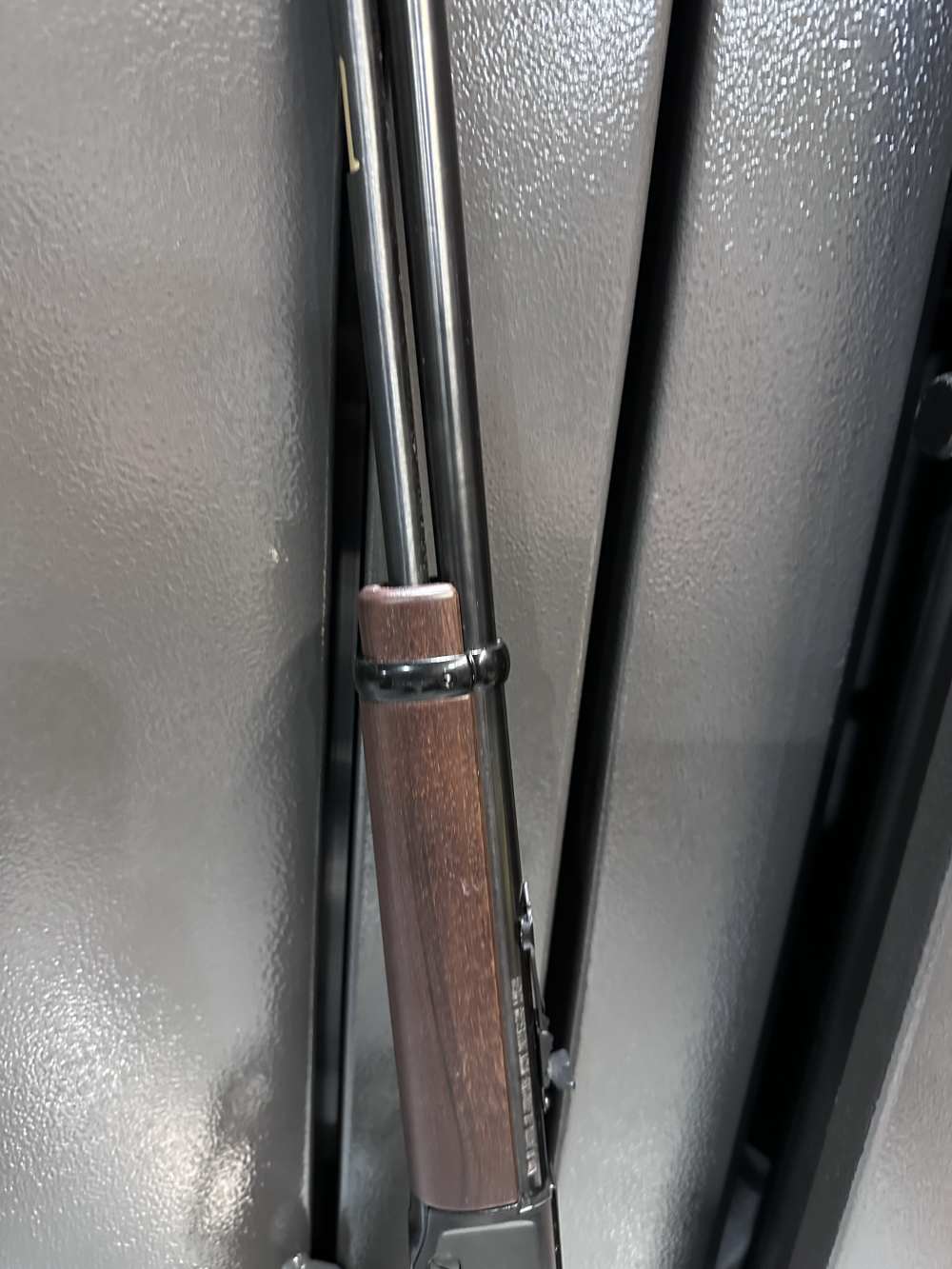 Henry H001 Classic Lever Action .22 S/L/LR 18.5" Walnut Made in USA Used-img-2