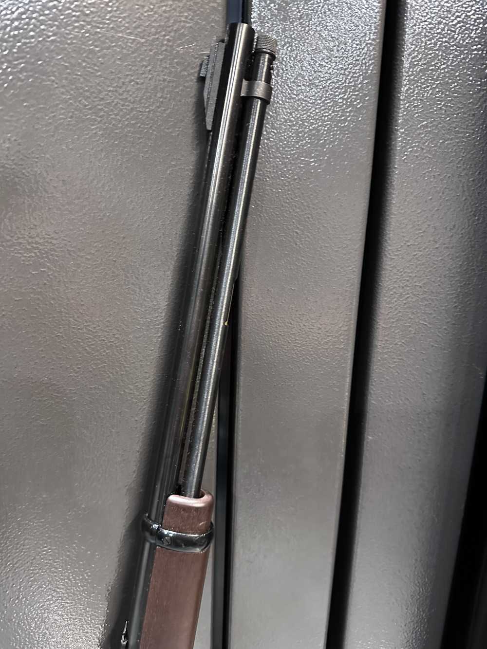Henry H001 Classic Lever Action .22 S/L/LR 18.5" Walnut Made in USA Used-img-5
