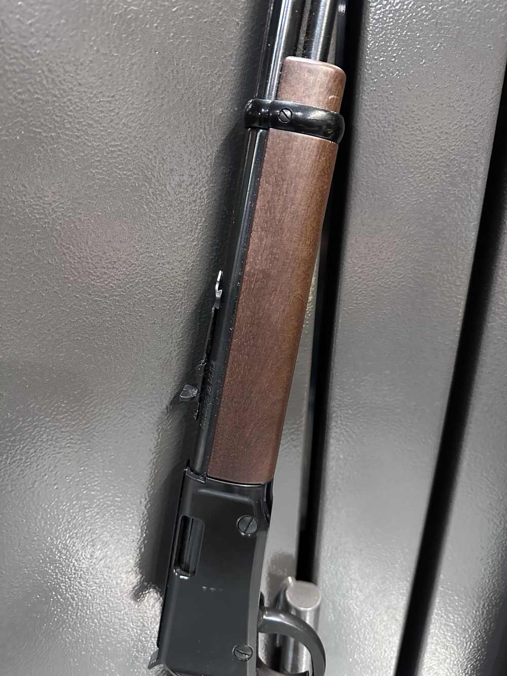 Henry H001 Classic Lever Action .22 S/L/LR 18.5" Walnut Made in USA Used-img-6