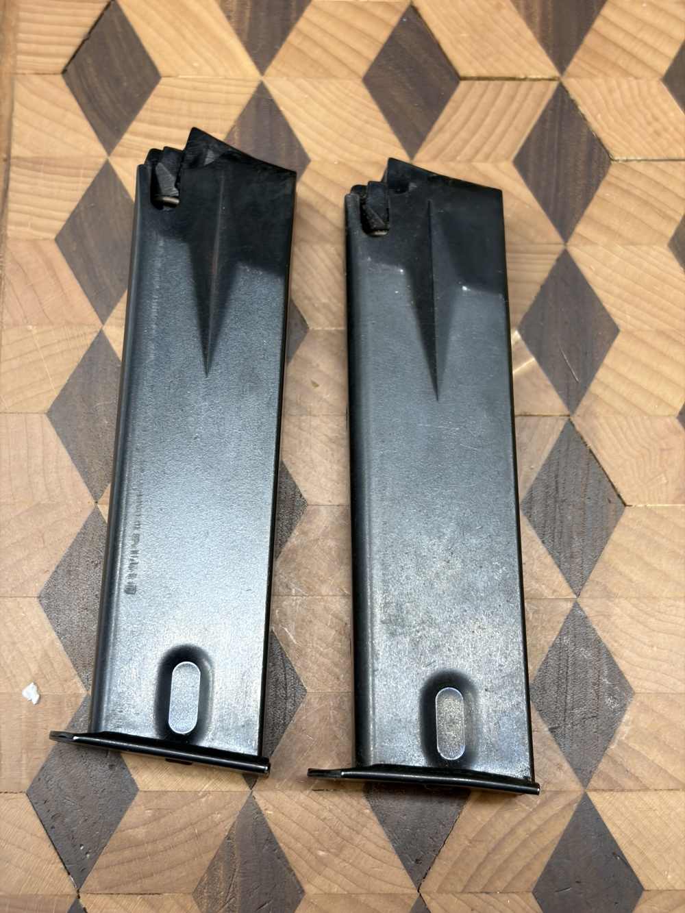 2-pack! 15rd Ruger P85, P89, P93, P94, P95 magazines 9mm OEM factory-img-1