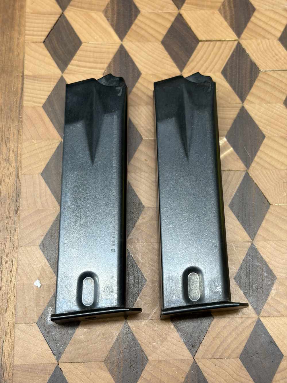 2-pack! 15rd Ruger P85, P89, P93, P94, P95 magazines 9mm OEM factory-img-2