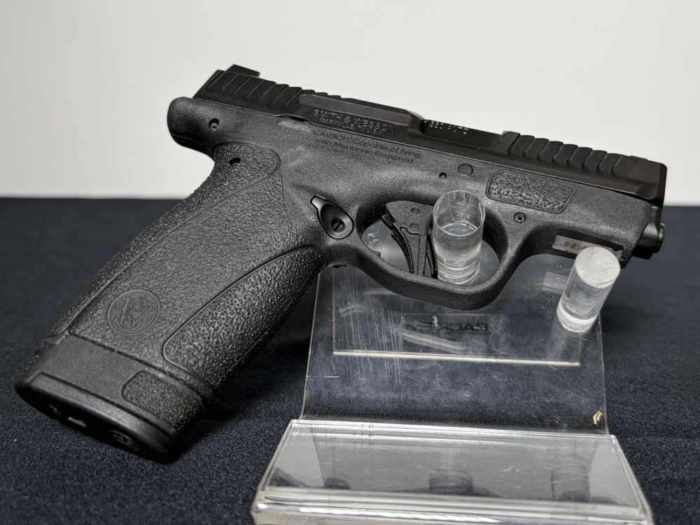 Smith & Wesson Bodyguard 2.0 .380 ACP-img-1