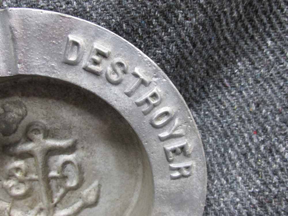 WWII ERA U.S. NAVY SHIPBOARD MADE ASHTRAY; RESERVE DESTROYER SQUADRON-img-3