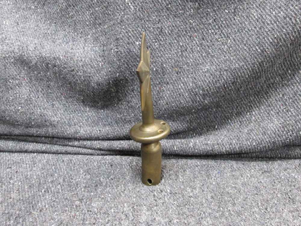 WWII ERA TRENCH TYPE MADE FLAG POLE TOPPER WITH STAR, 8 1/2" OVERALL-img-3