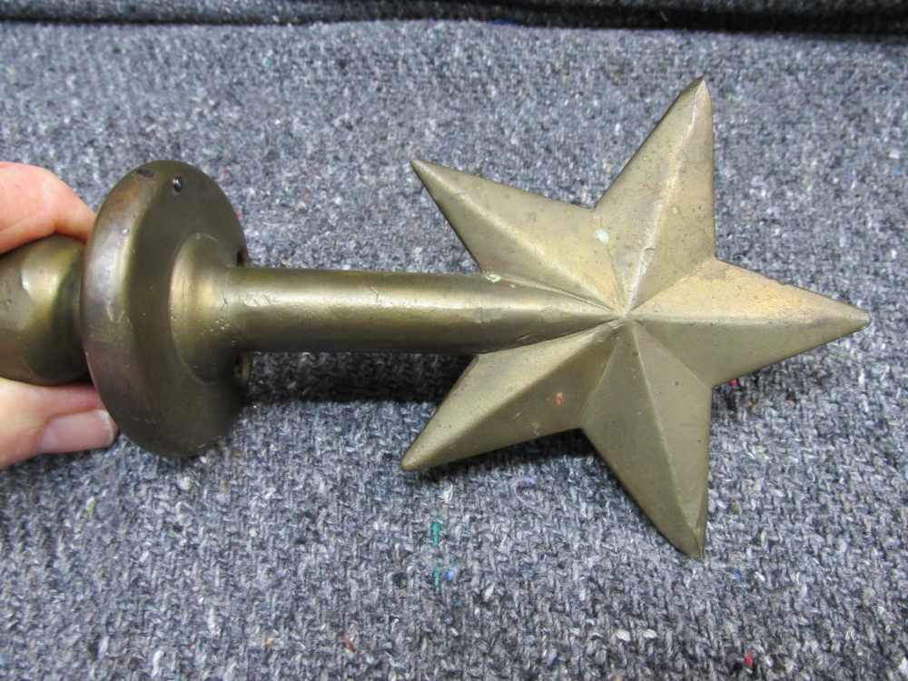 WWII ERA TRENCH TYPE MADE FLAG POLE TOPPER WITH STAR, 8 1/2" OVERALL-img-9