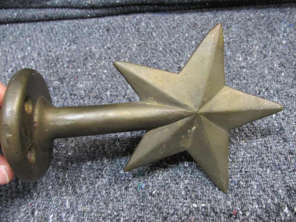 WWII ERA TRENCH TYPE MADE FLAG POLE TOPPER WITH STAR, 8 1/2" OVERALL-img-10