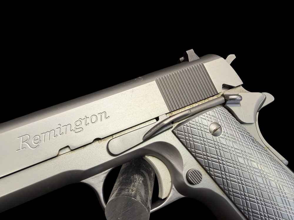 AWESOME, REMINGTON 1911 R1 STAINLESS .45 ACP ORIGINAL BOX & PAPERS -img-9
