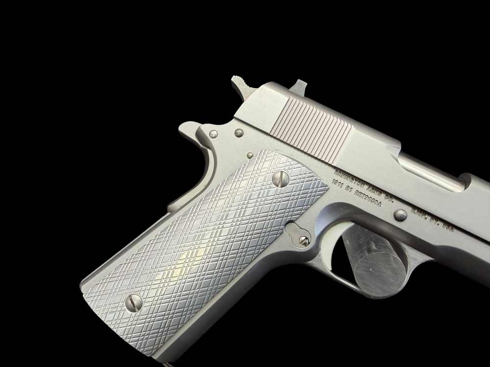AWESOME, REMINGTON 1911 R1 STAINLESS .45 ACP ORIGINAL BOX & PAPERS -img-18