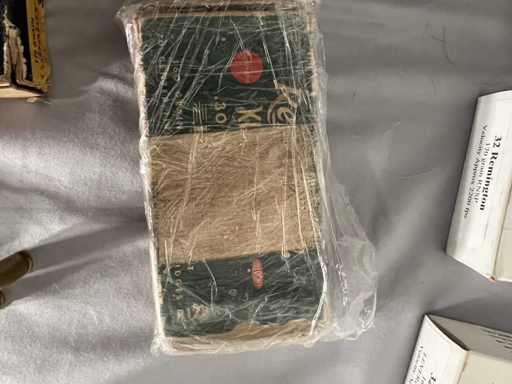 320 Rounds of Vintage .32 Rem Rarely Available-img-12