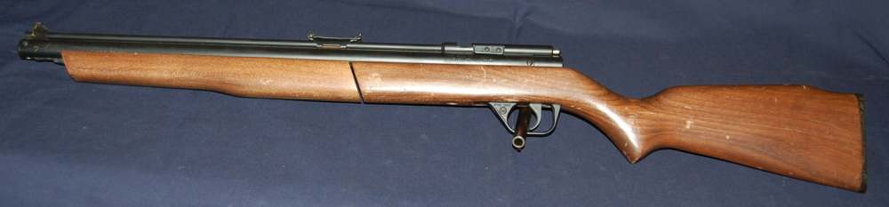 Vintage Crosman Model 392PA Multi-Pump Air Rifle .22 Caliber Pellet-img-1