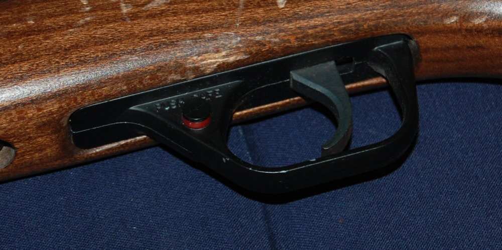 Vintage Crosman Model 392PA Multi-Pump Air Rifle .22 Caliber Pellet-img-15