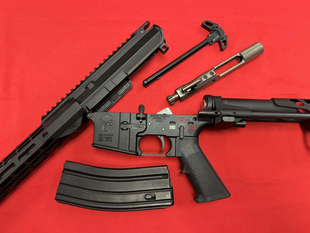 Spike's Tactical ST-15 AR-15 5.56mm 14.5 pinned & welded Surefire Warcomp-img-14