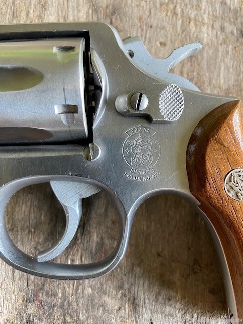 Smith & Wesson S&W 64-4, 2 Inch Snubby!-img-3