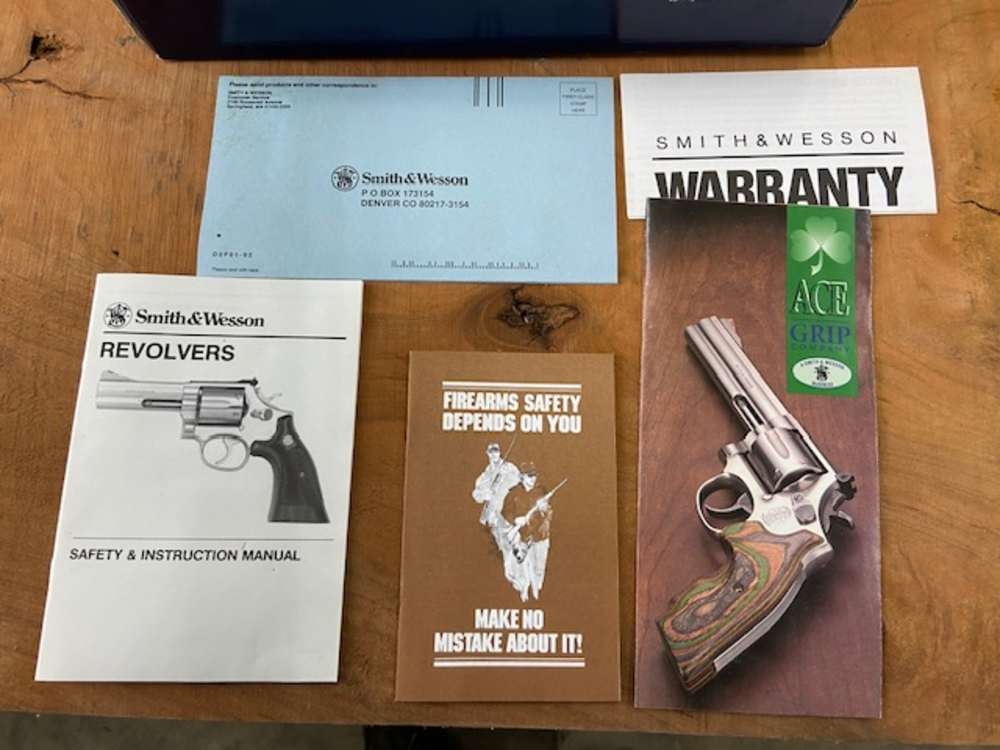 Smith & Wesson 625-4 3 INCH!  Holy Grail Gun!-img-2