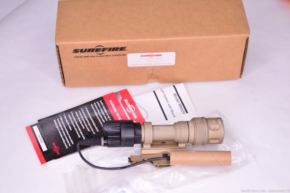 NEW Surefire M952-V AR15 Tactical Flashlight with KM3 Vampire LED IR Head -img-0
