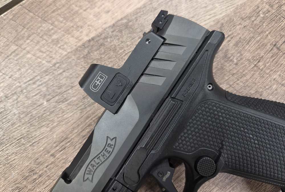 PRE-OWNED - Walther PDP F-Series Pro 4 Compact w/ C&H red dot 4796040-img-6