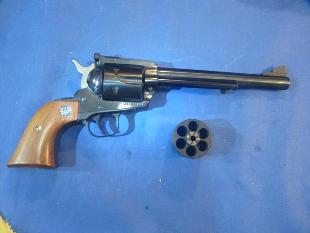 RUGER New Model BLACKHAWK Convertible.45 Colt and .45acp cylinders with Box-img-4