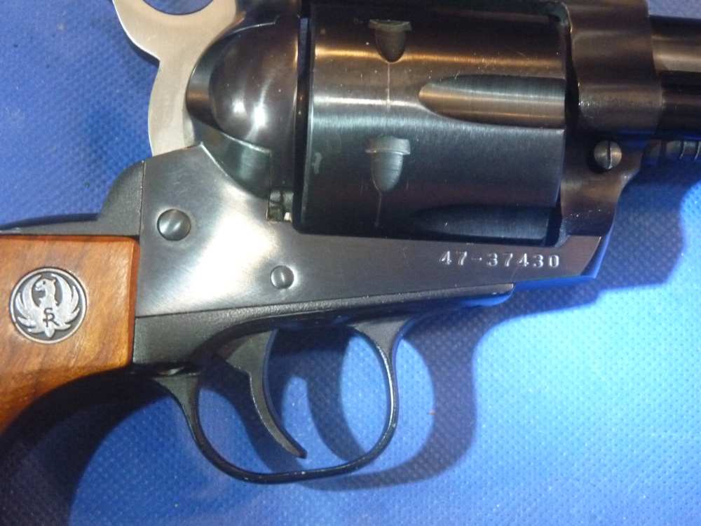 RUGER New Model BLACKHAWK Convertible.45 Colt and .45acp cylinders with Box-img-10