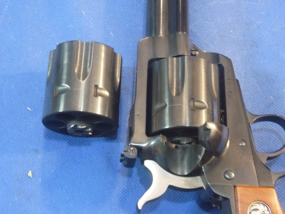 RUGER New Model BLACKHAWK Convertible.45 Colt and .45acp cylinders with Box-img-13