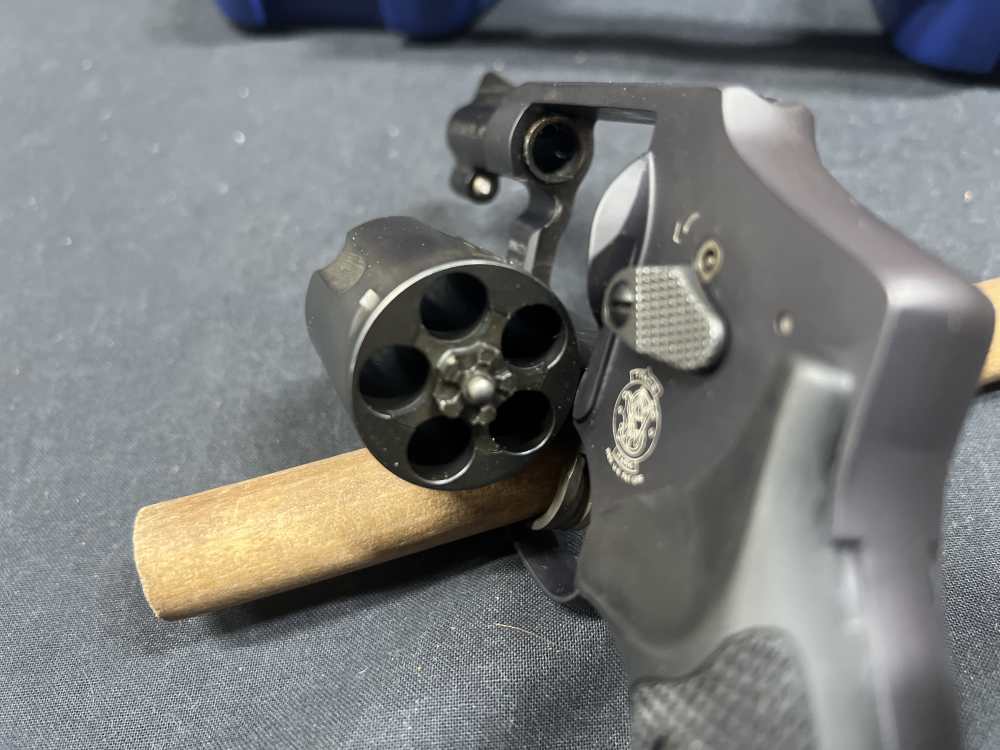 Smith and Wesson 442-2 38 spl 1 7/8” special DC Heller commemorative S&W-img-16