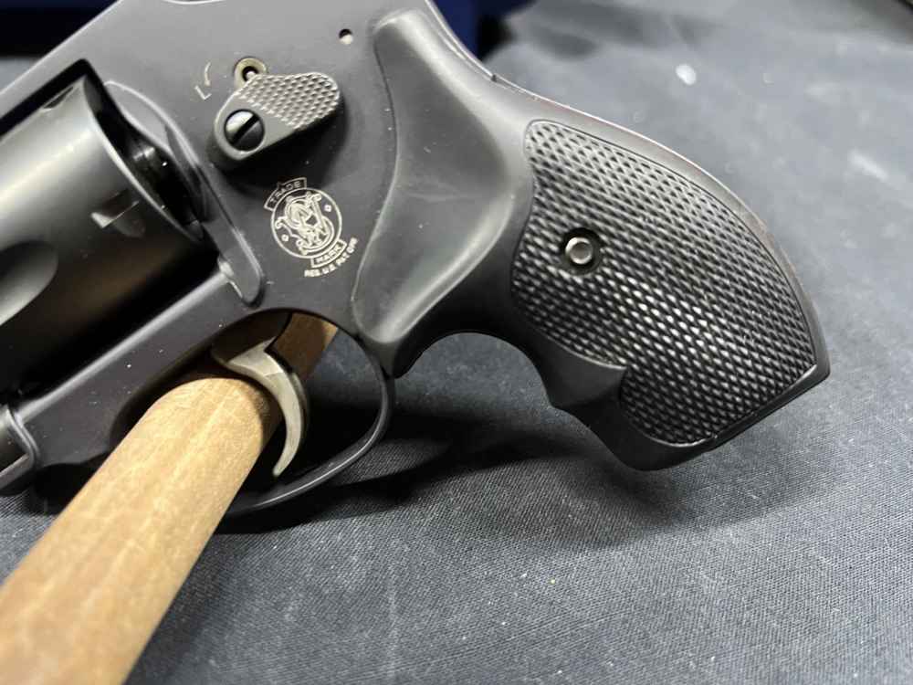 Smith and Wesson 442-2 38 spl 1 7/8” special DC Heller commemorative S&W-img-6