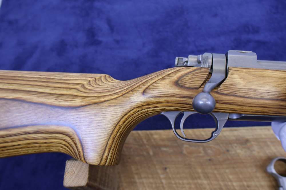 BEAUTIFUL RUGER M77 MARK II TARGET GRAY .308 WIN 26" HVY BBL 1998-img-7