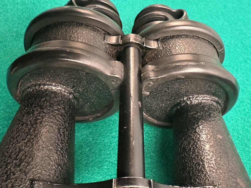 German WWII Kriegsmarine U-Boat Armored Binoculars 7x50 with Eagle M Case-img-13