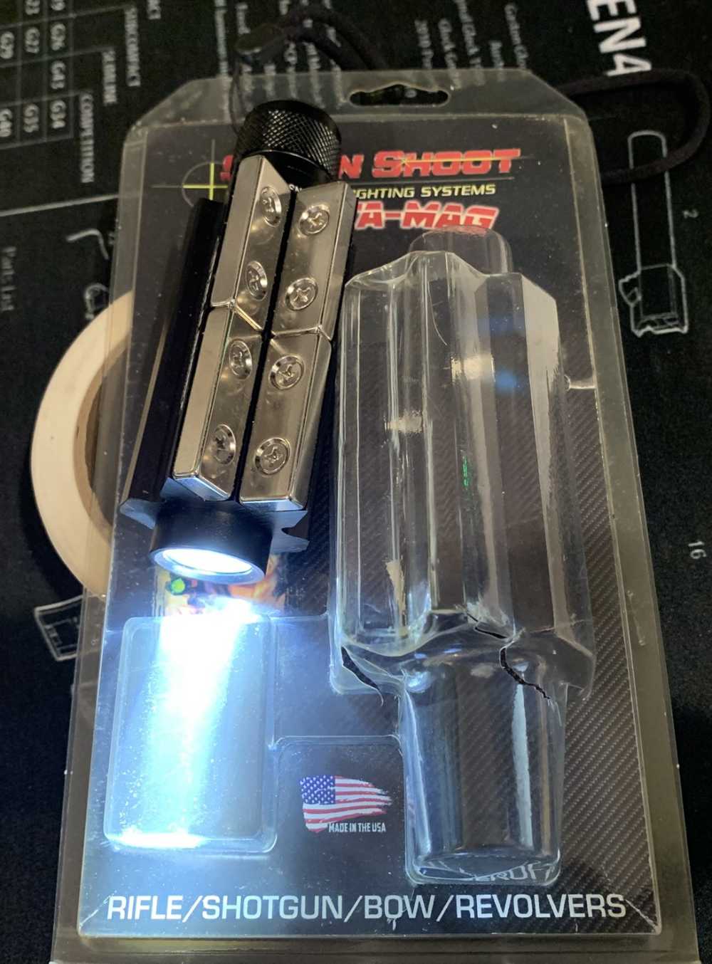 Generation II Stik N Shoot Magnetic 3" White Light - 310 Lumens-img-1