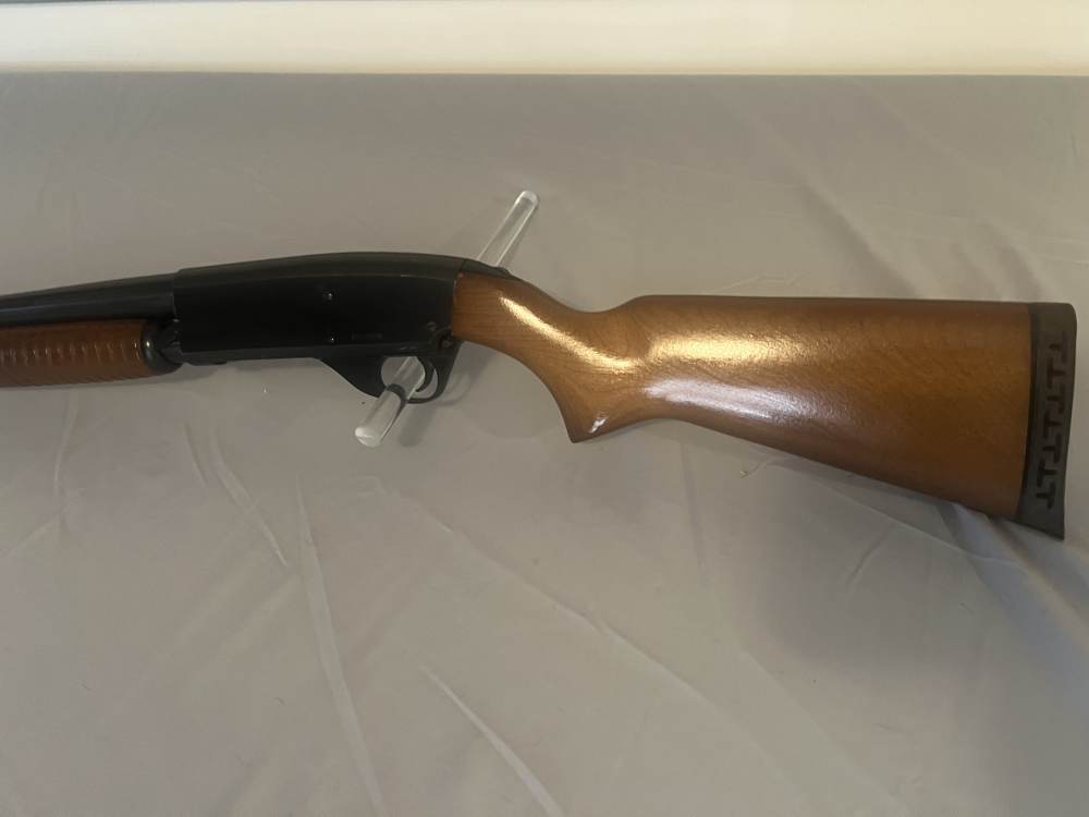 Nice Savage Shotgun, full choke Pheasant Slayer-img-16