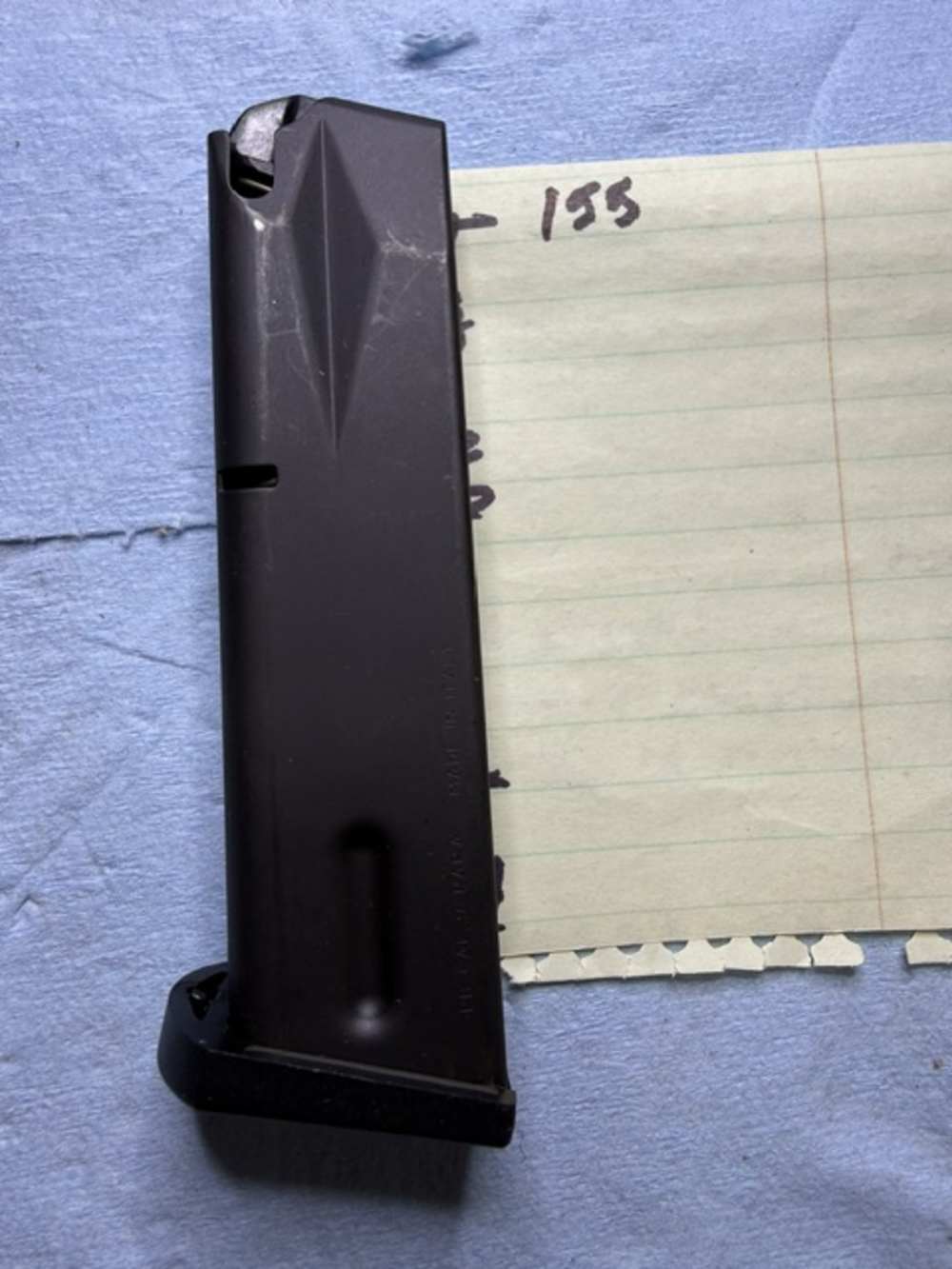 (155)  1 factory Beretta 92 FS full-size 15 round magazine used great shape-img-1